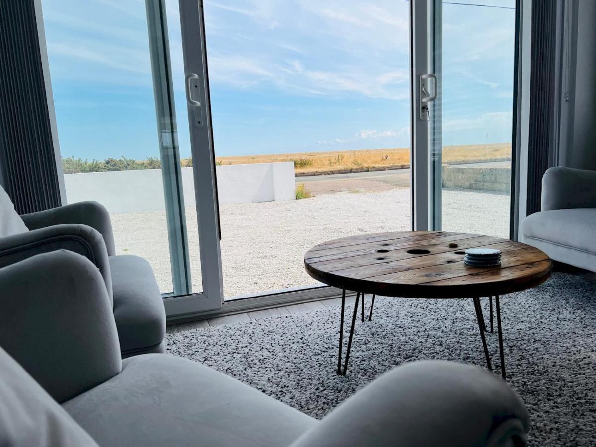 Pass The Keys Fabulous Beach Front Holiday Location Lydd Экстерьер фото