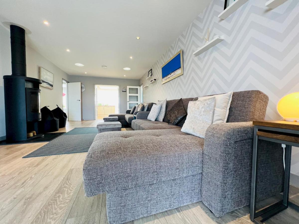 Pass The Keys Fabulous Beach Front Holiday Location Lydd Экстерьер фото